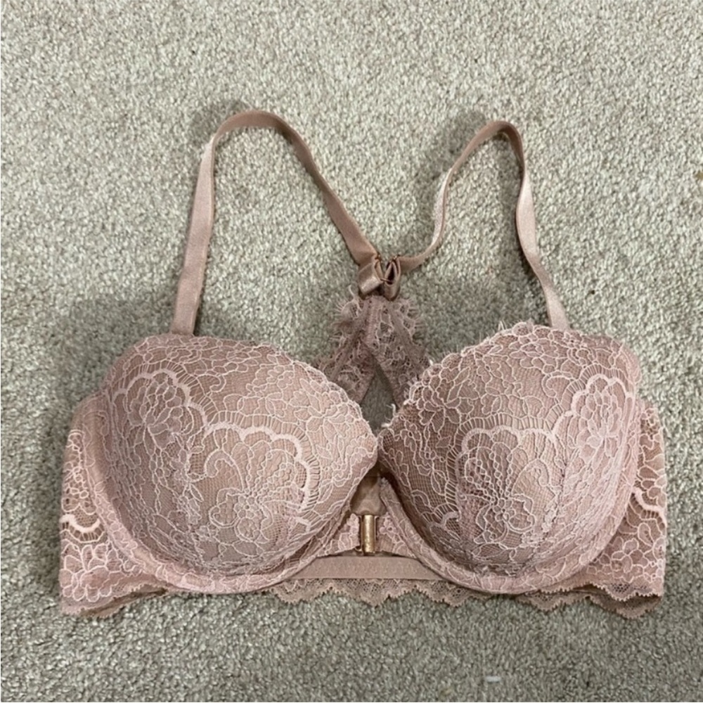 Victoria’s Secret Dream Angels Demi Front Close Nude Lace Bra Size 34 D